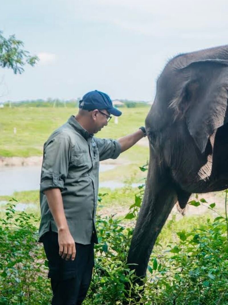 Gubernur Mirza menyambangi Taman Nasional Way Kambas. (Foto: ist)