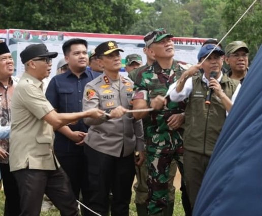 Pembangunan pembatas (barrier) permanen sepanjang 138 kilometer sebagai instruksi langsung Presiden.(Foto: ist)