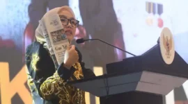 Wamenkop Farida Farichah sebut pentingnya komunikasi publik untuk program Kopdes Merah Putih.(foto: ist)