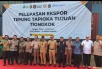 Pelepasan ekspor 3.330 ton tepung tapioka senilai Rp26 miliar menuju Tiongkok. (Foto: ist)