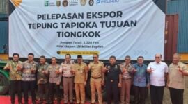 Pelepasan ekspor 3.330 ton tepung tapioka senilai Rp26 miliar menuju Tiongkok. (Foto: ist)