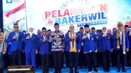 Gubernur Lampung, Rahmat Mirzani Djausal, hadiri pelantikan pengurus PAN Lampung. (Foto: ist)